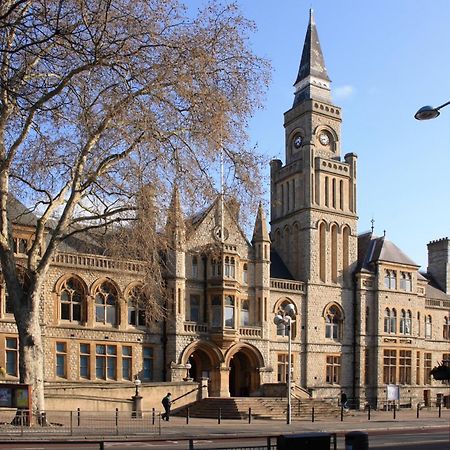 Spacious 2 Bedroom Apartment In Ealing Broadway Exteriér fotografie
